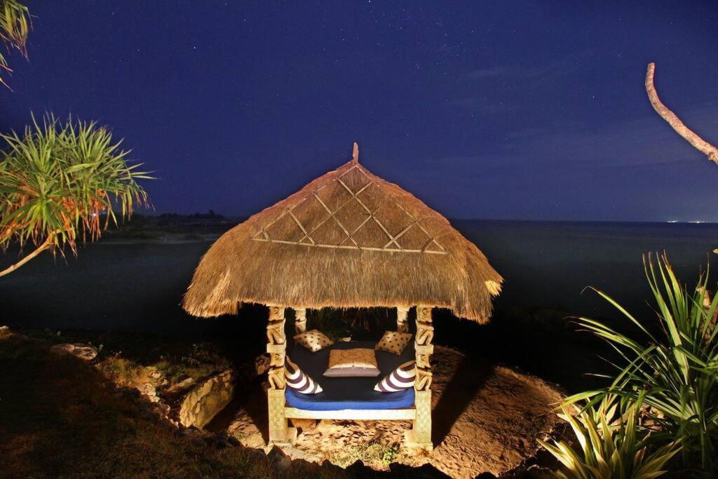 Villa Lumba Lumba - Oceanfront & Spectacular View! Nusa Lembongan  Ngoại thất bức ảnh