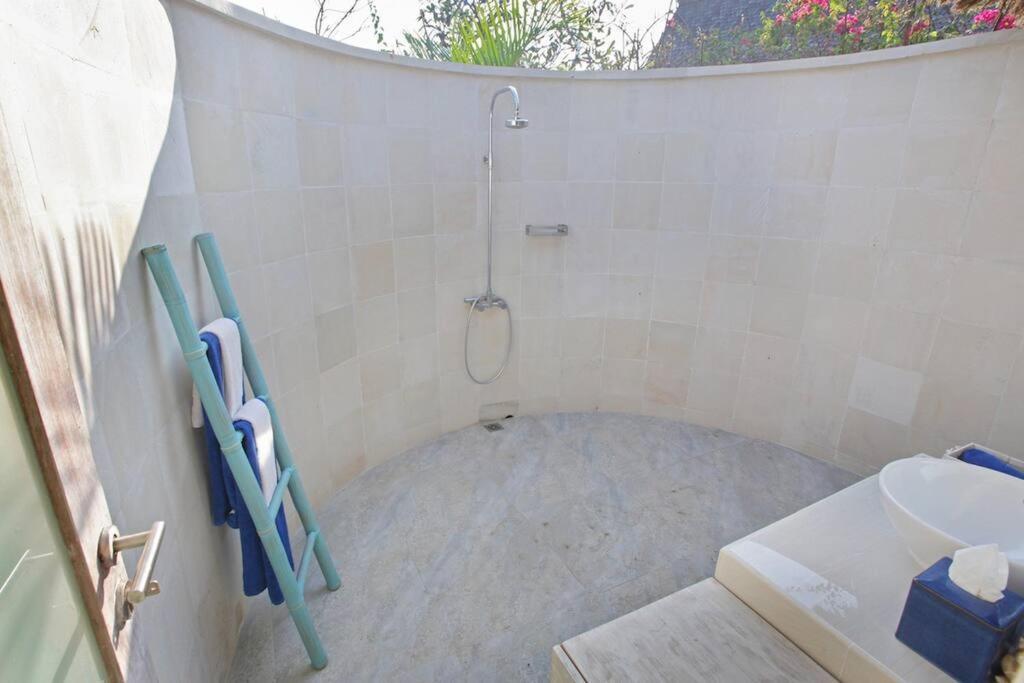 Villa Lumba Lumba - Oceanfront & Spectacular View! Nusa Lembongan  Ngoại thất bức ảnh